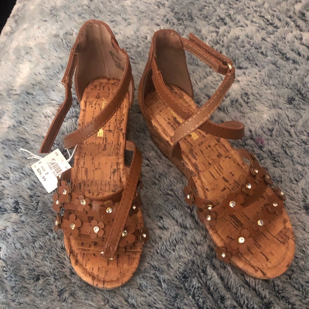 Girls size 2 sandals
